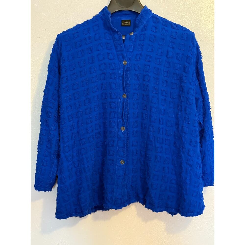 Dairi Fashion Womens 2-3XL Blue Button Down Shirt with Pilled Designs 3/4 Sleeve